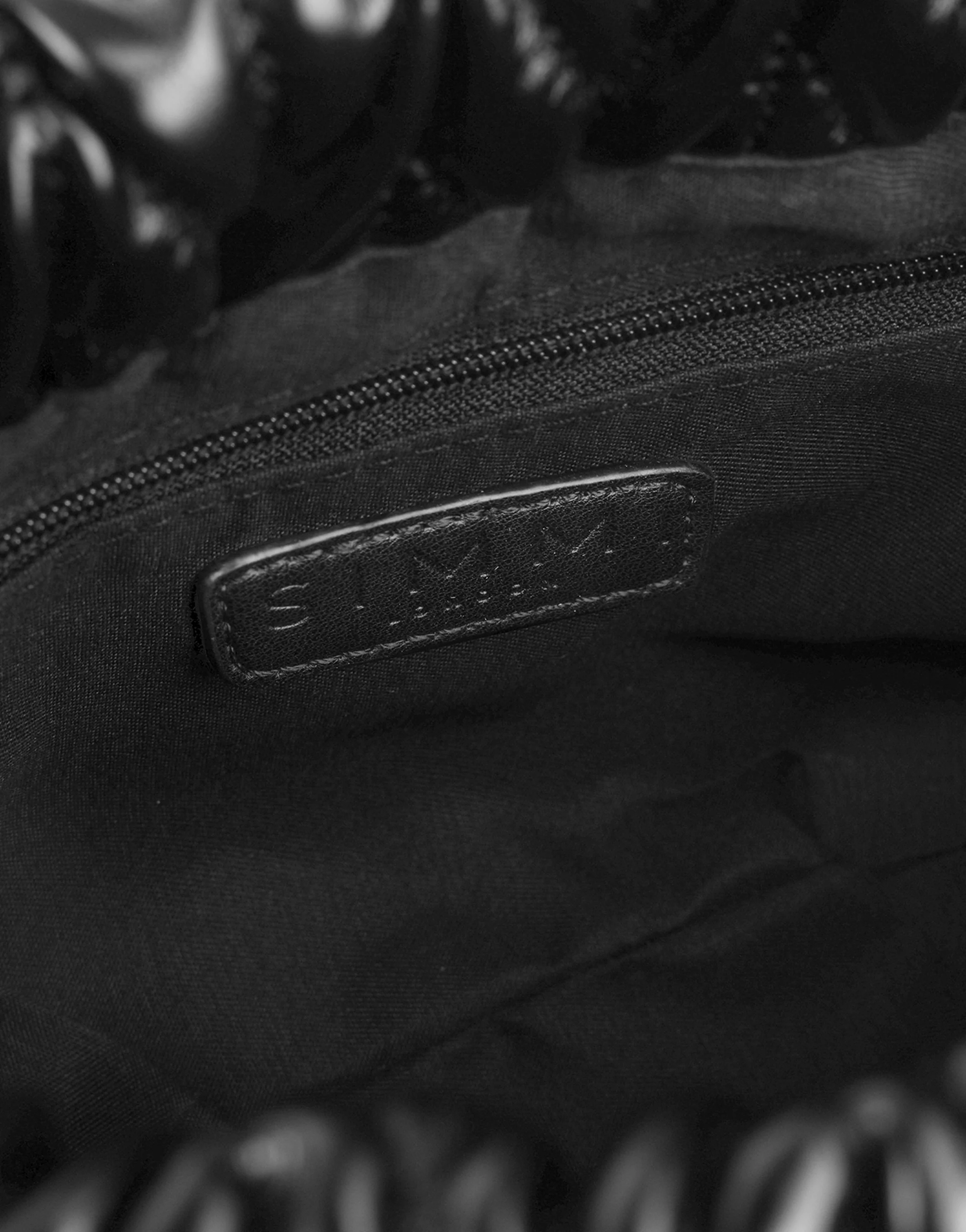 Amanza Black Mini Chain Bucket Bag - Image 6