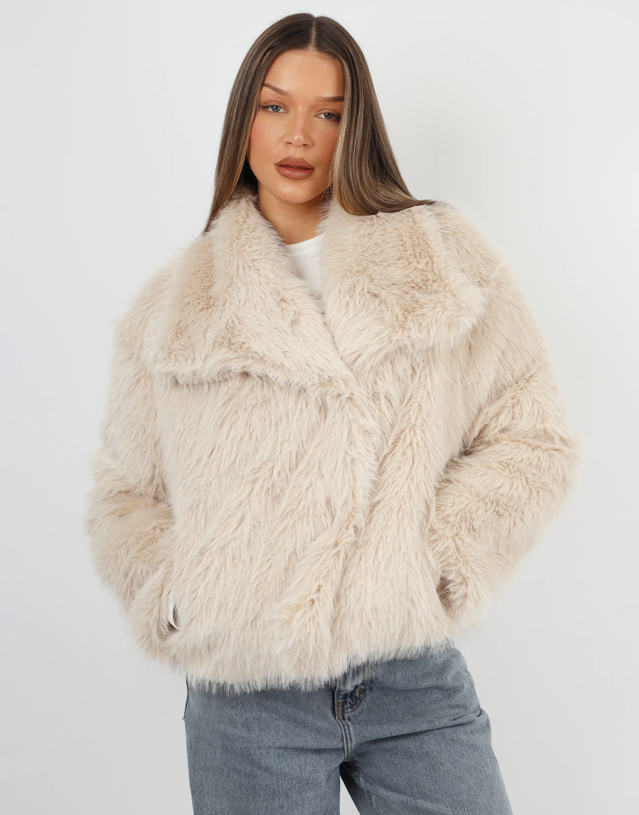 Arabella Oversized Collar Premium Faux Fur Coat in Beige - Image 3