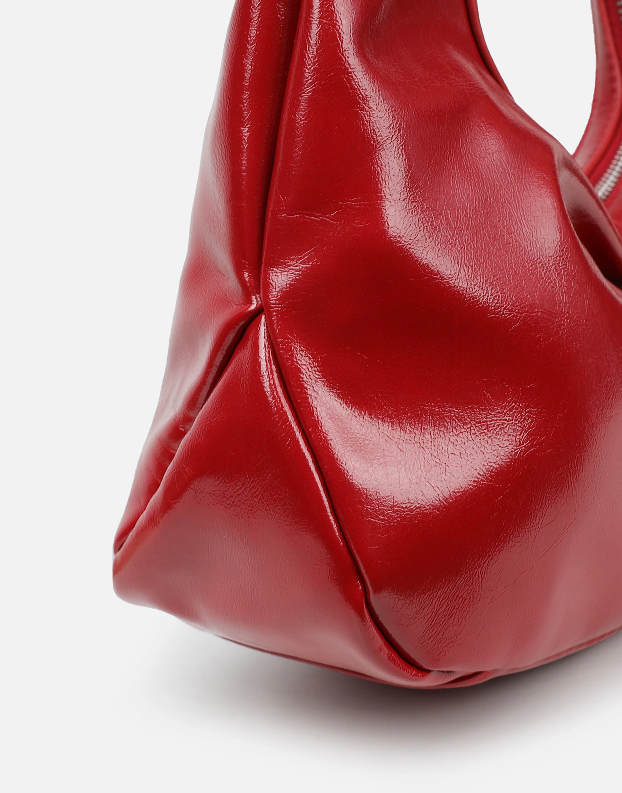 Asher Red Buckle Detail Shoulder Bag - Image 6