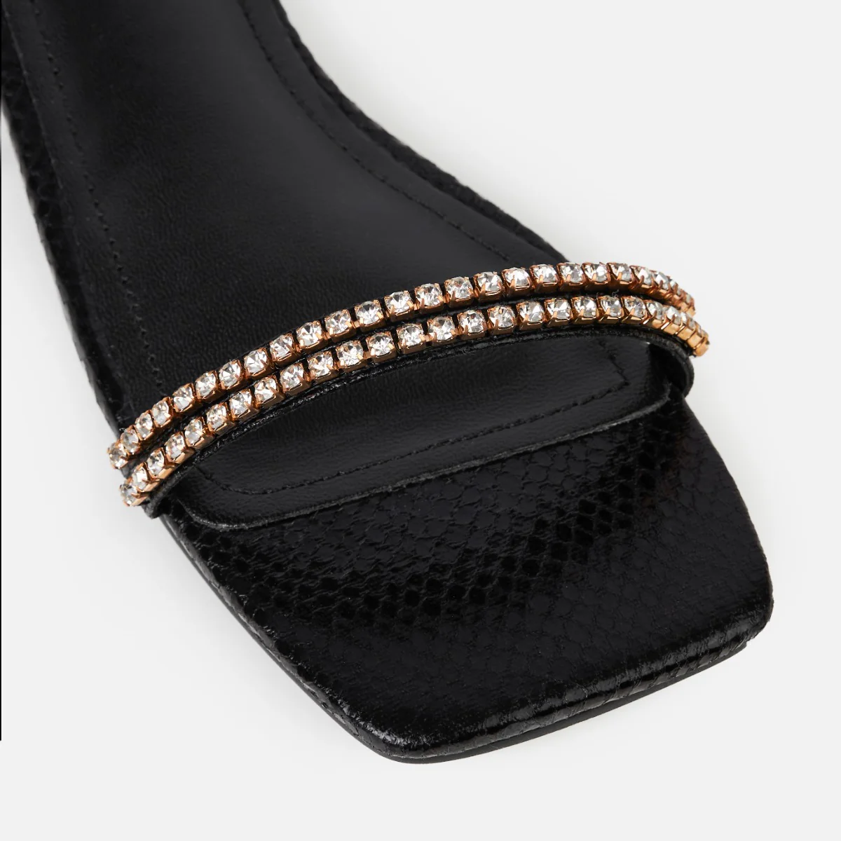 Hestia Black Ankle Chain Flat Sandals - Image 4